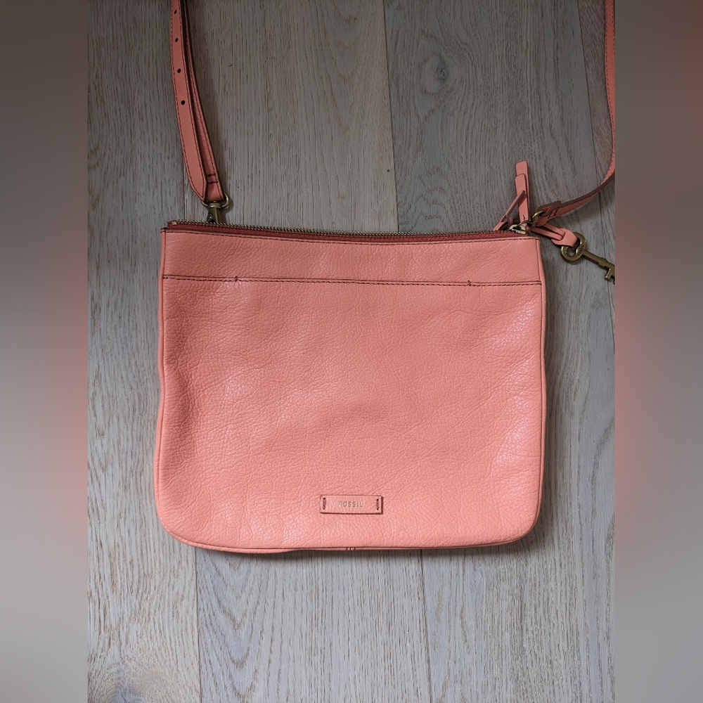 Fossil peach crossbody leather bag